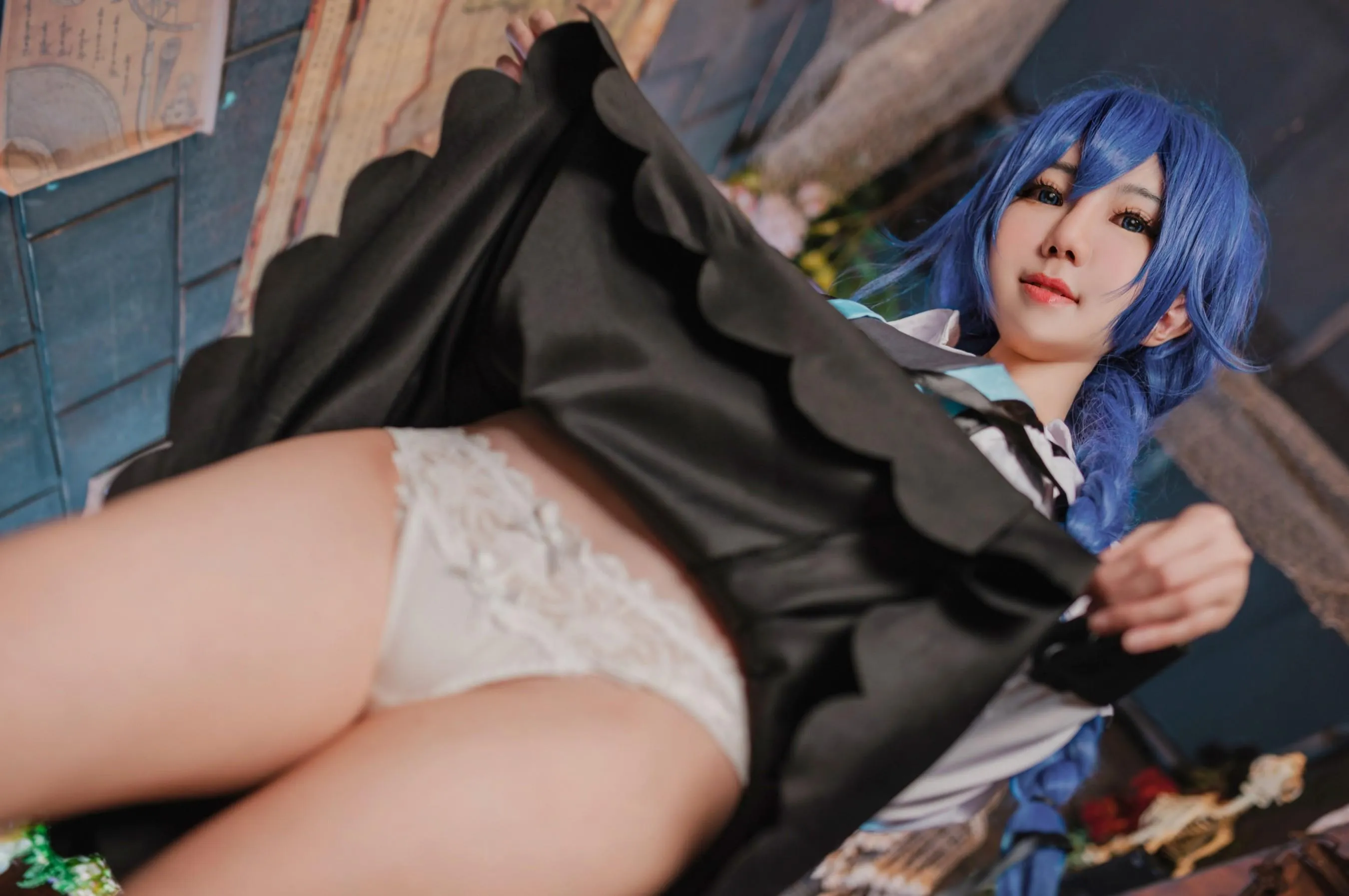 Sally Dorasnow – NO.28 Roxy Mirgurdia [48P]插图2